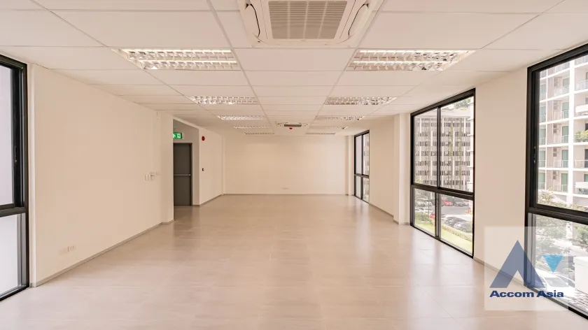 32  House For Rent in Sukhumvit ,Bangkok  AA37323