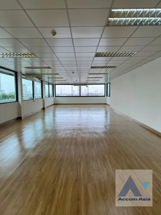 unitOffice |  Office space For Rent in Sathorn, Bangkok  near BTS Saint Louis (AA37331)