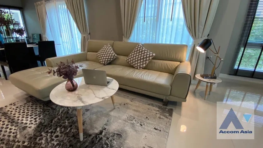  1  4 br House For Rent in Samutprakan ,Samutprakan  at Mantana Bangna Km.7 AA37339
