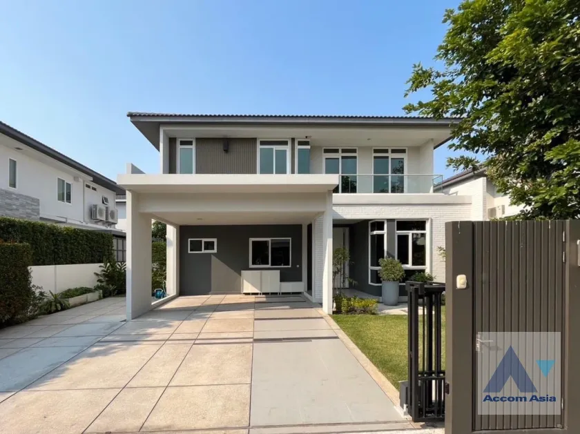  2  4 br House For Rent in Samutprakan ,Samutprakan  at Mantana Bangna Km.7 AA37339