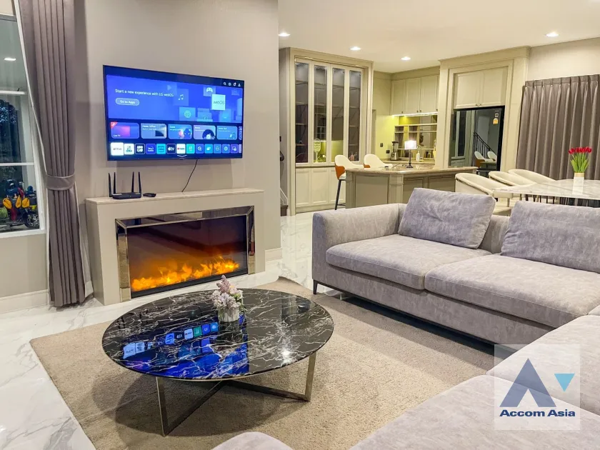 unitGarden |  4 Bedrooms  House For Rent & Sale in Phaholyothin, Bangkok  (AA37340)