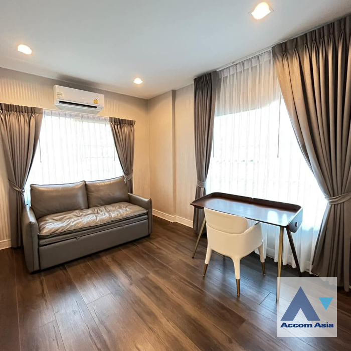 11  4 br House for rent and sale in Phaholyothin ,Bangkok  at Nantawan Ramintra-Paholyothin 50 AA37340