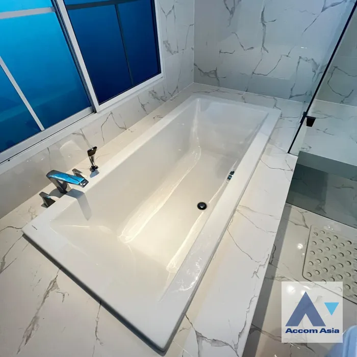 20  4 br House for rent and sale in Phaholyothin ,Bangkok  at Nantawan Ramintra-Paholyothin 50 AA37340