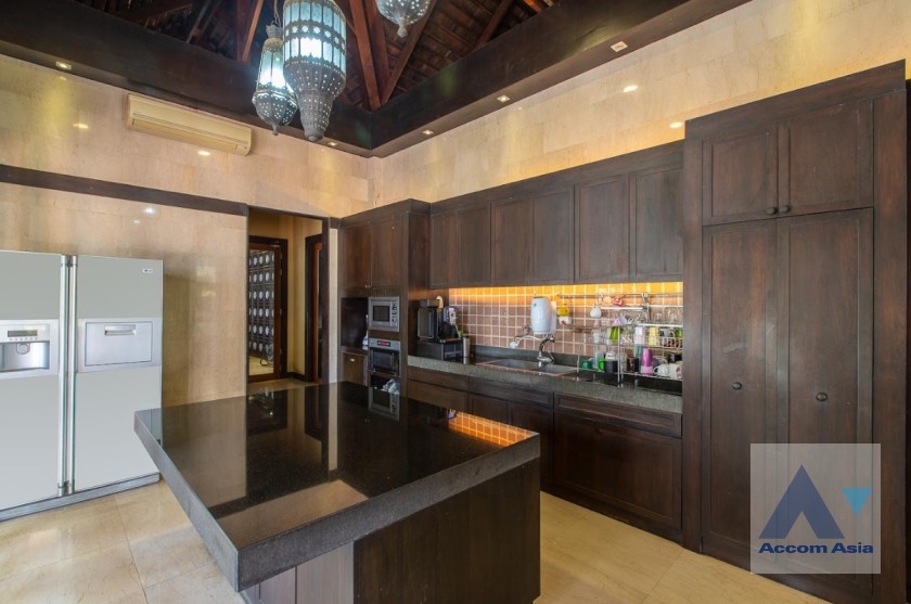 13  5 br House For Sale in Lat Phrao ,Bangkok  AA37360