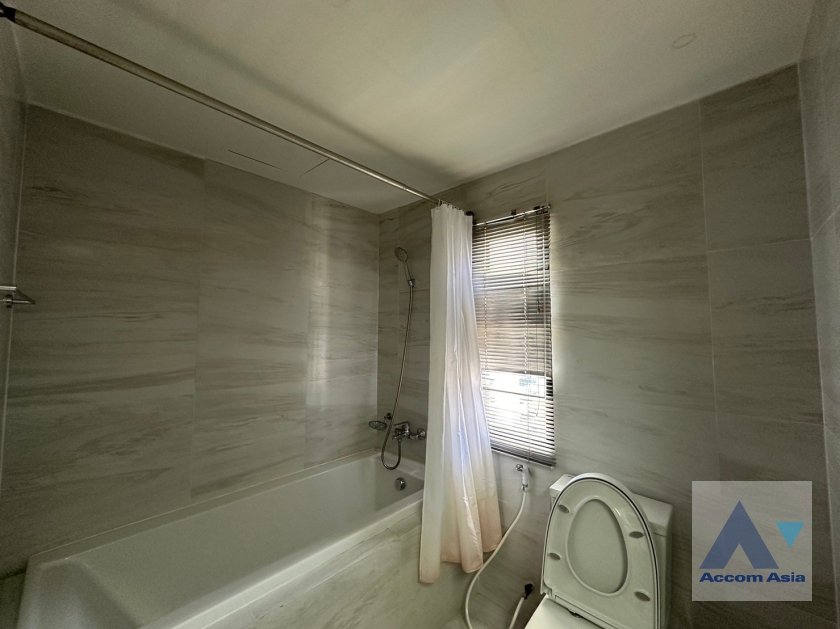 13  3 br Apartment For Rent in Sukhumvit ,Bangkok MRT Sukhumvit - BTS Asok at Perfect Apartment for Big Family, Prime Location Near Main Street AA37403