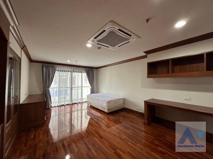10  3 br Apartment for rent and sale in Sukhumvit ,Bangkok MRT Sukhumvit - BTS Asok at Perfect Apartment for Big Family, Prime Location Near Main Street AA37403