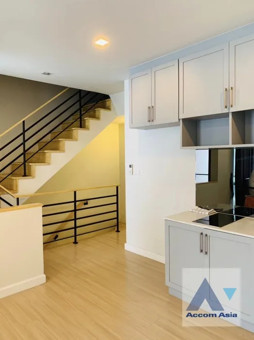 2  3 br Townhouse For Sale in Samutprakan ,Samutprakan BTS Bang Na at Plex Bangna AA37405