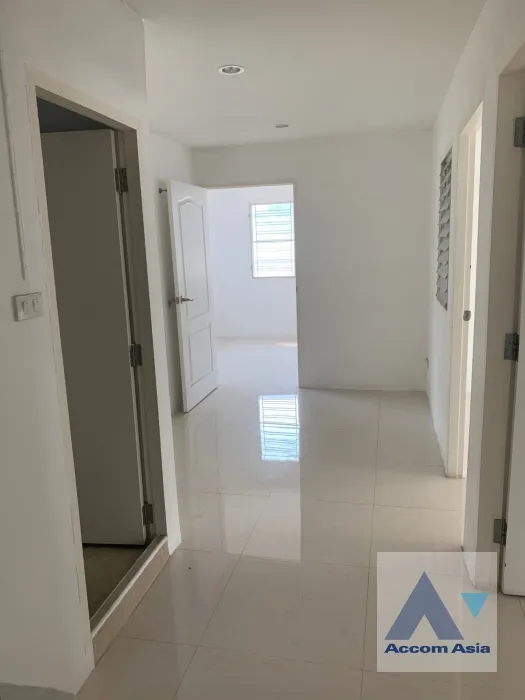 6  5 br House For Rent in Ratchadaphisek ,Bangkok MRT Sutthisan AA37421