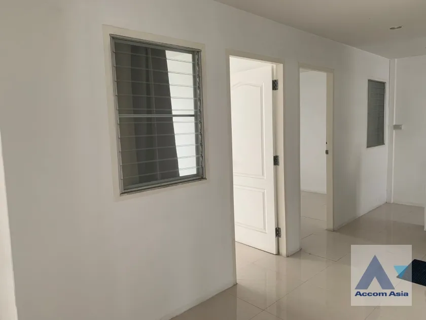 7  5 br House For Rent in Ratchadaphisek ,Bangkok MRT Sutthisan AA37421