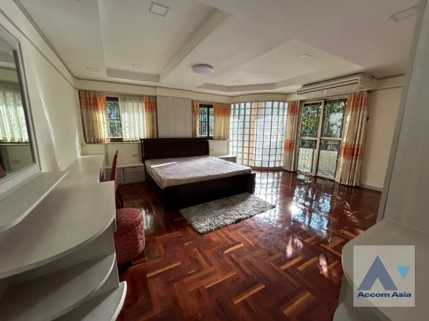  1  3 br Apartment for rent and sale in Sukhumvit ,Bangkok BTS Phrom Phong at Fully furnished Apartment near Samitivej Hospital 550m AA37429