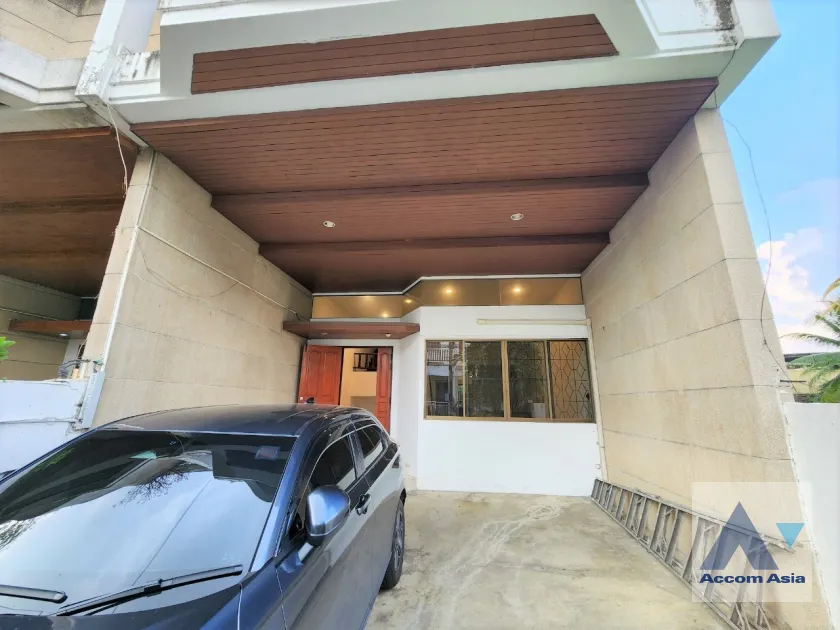 15  4 br House For Rent in Sukhumvit ,Bangkok BTS Bang Chak AA37434