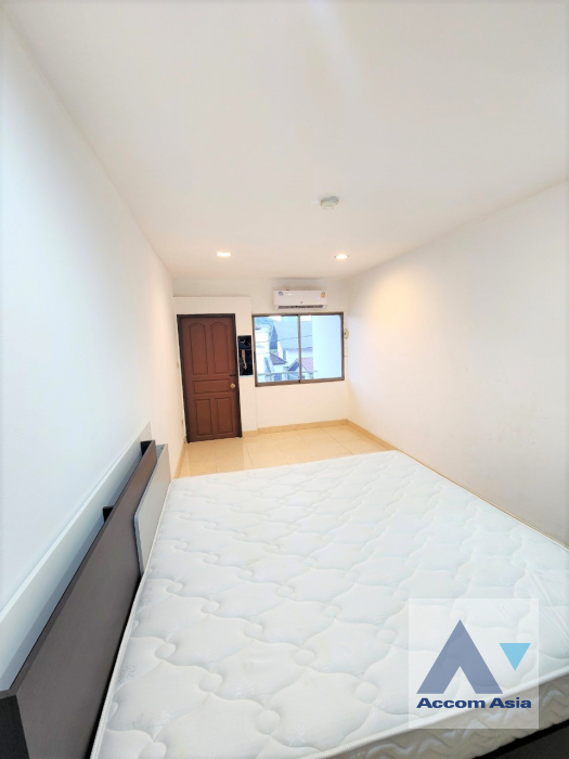 5  4 br House For Rent in Sukhumvit ,Bangkok BTS Bang Chak AA37434