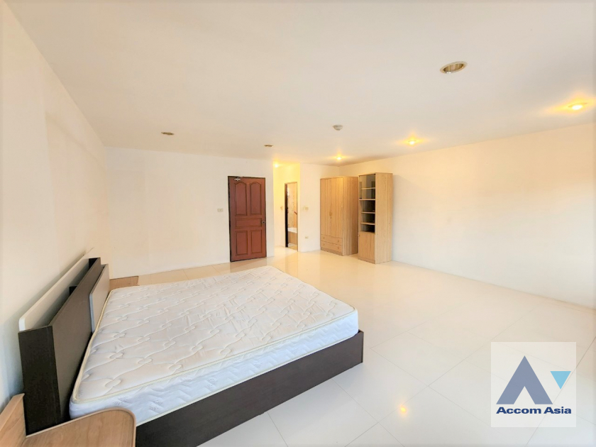 8  4 br House For Rent in Sukhumvit ,Bangkok BTS Bang Chak AA37434