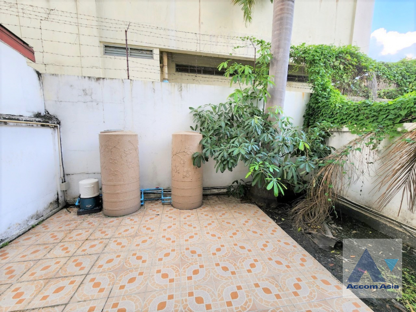 16  4 br House For Rent in Sukhumvit ,Bangkok BTS Bang Chak AA37434