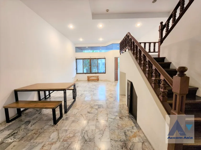 unitCorner Unit, Home Office | Townhouse for Rent - 300m to BTS Bang Chak, ideal for living and business use (AA37434)