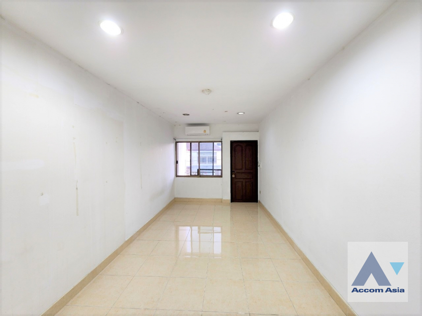 9  4 br House For Rent in Sukhumvit ,Bangkok BTS Bang Chak AA37434
