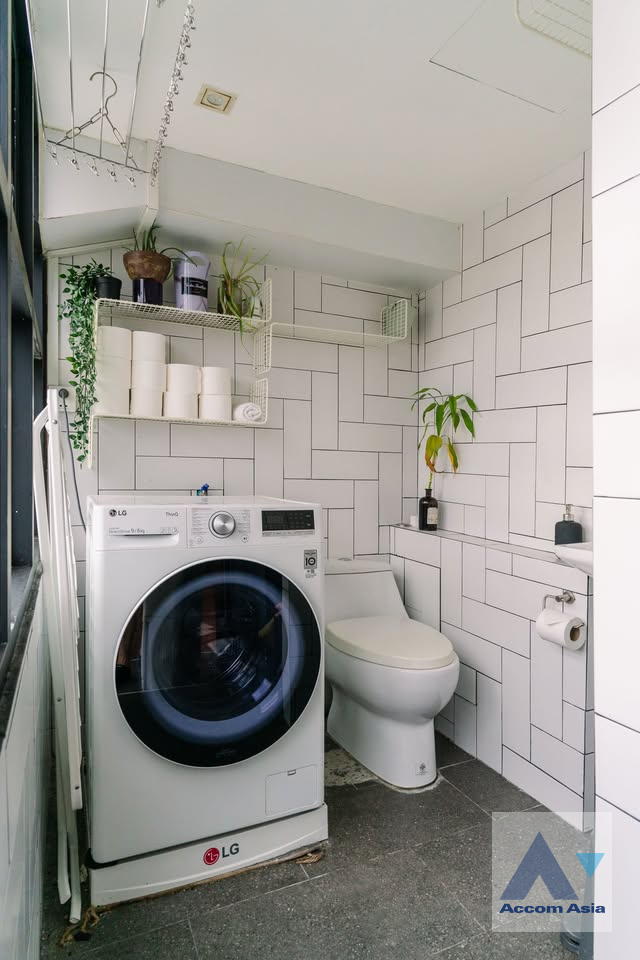 32  2 br Condominium For Rent in Sukhumvit ,Bangkok BTS Nana at Sukhumvit Suite AA37442