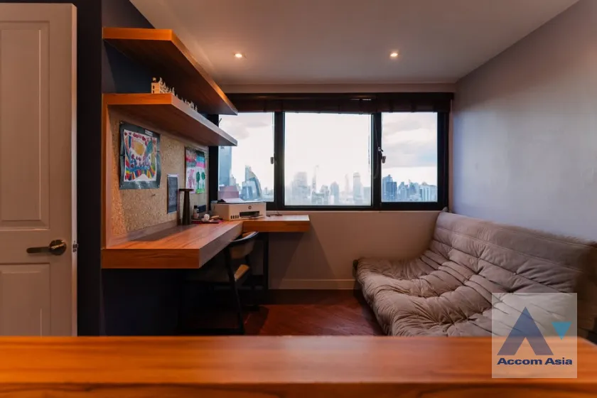 15  2 br Condominium For Rent in Sukhumvit ,Bangkok BTS Nana at Sukhumvit Suite AA37442