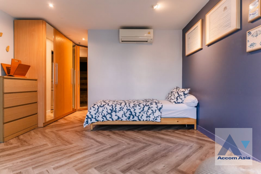 25  2 br Condominium For Rent in Sukhumvit ,Bangkok BTS Nana at Sukhumvit Suite AA37442