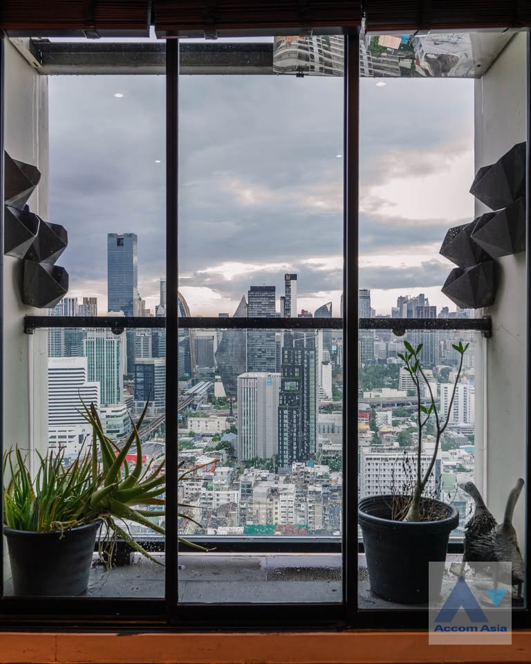 33  2 br Condominium For Rent in Sukhumvit ,Bangkok BTS Nana at Sukhumvit Suite AA37442