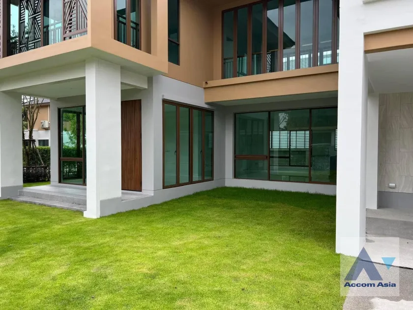 1  4 br House For Sale in Phaholyothin ,Bangkok  at Burasiri Watcharapol AA37486