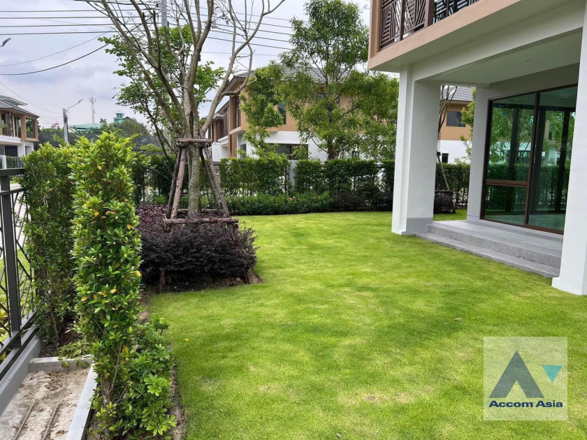 7  4 br House For Sale in Phaholyothin ,Bangkok  at Burasiri Watcharapol AA37486