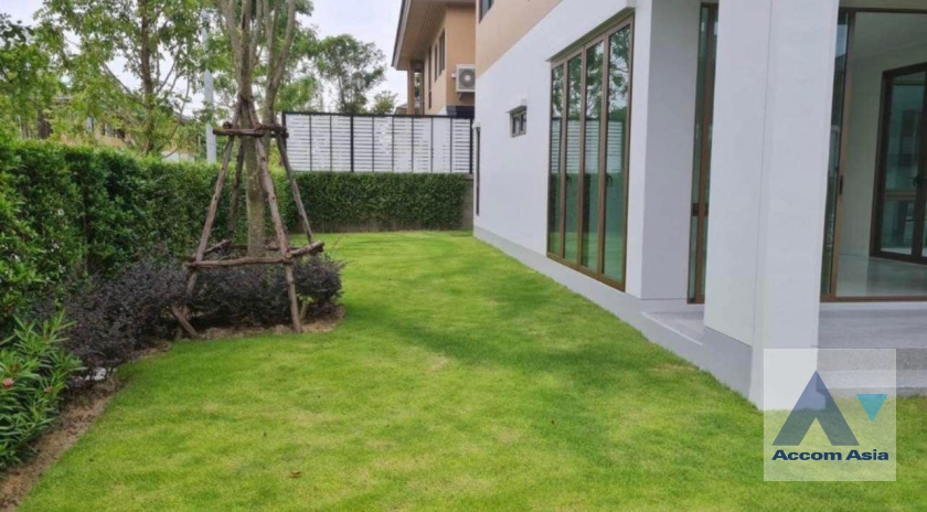 16  4 br House For Sale in Phaholyothin ,Bangkok  at Burasiri Watcharapol AA37486