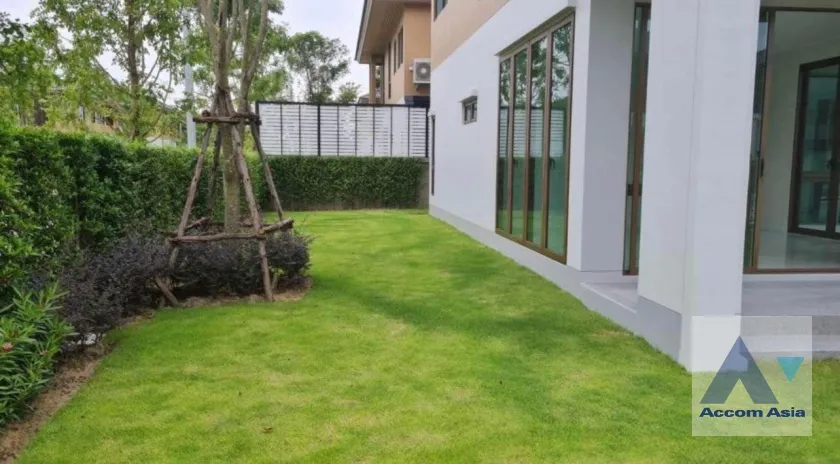 16  4 br House For Sale in Phaholyothin ,Bangkok  at Burasiri Watcharapol AA37486
