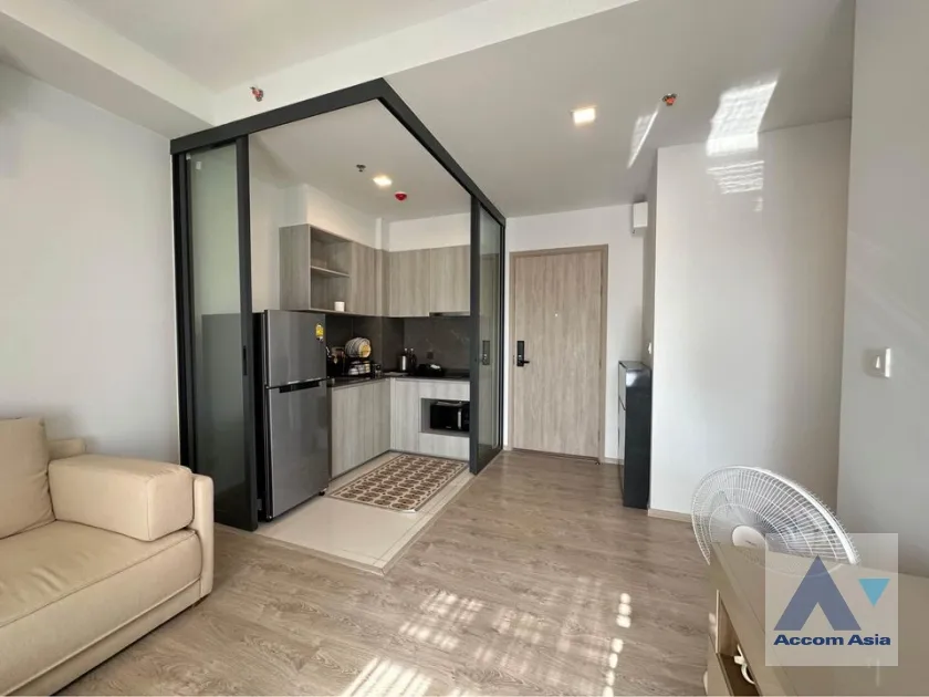 unit 2 Bedrooms  Condominium For Rent & Sale in Pattanakarn, Bangkok  near ARL Ramkhamhaeng (AA37491)