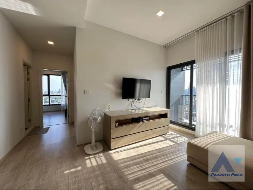 unit 2 Bedrooms  Condominium For Rent & Sale in Pattanakarn, Bangkok  near ARL Ramkhamhaeng (AA37491)
