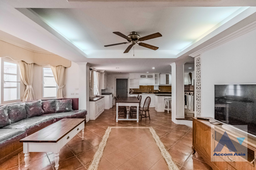  1  4 br Townhouse for rent and sale in Bang Na ,Bangkok BTS Bearing at Fantasia Villa 2 AA37499