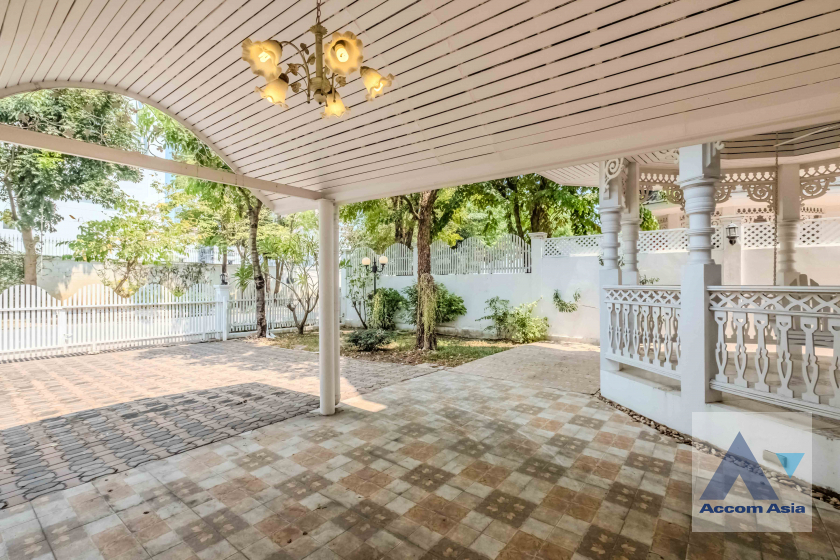 5  4 br Townhouse for rent and sale in Bang Na ,Bangkok BTS Bearing at Fantasia Villa 2 AA37499