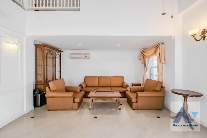 7  4 br Townhouse for rent and sale in Bang Na ,Bangkok BTS Bearing at Fantasia Villa 2 AA37499