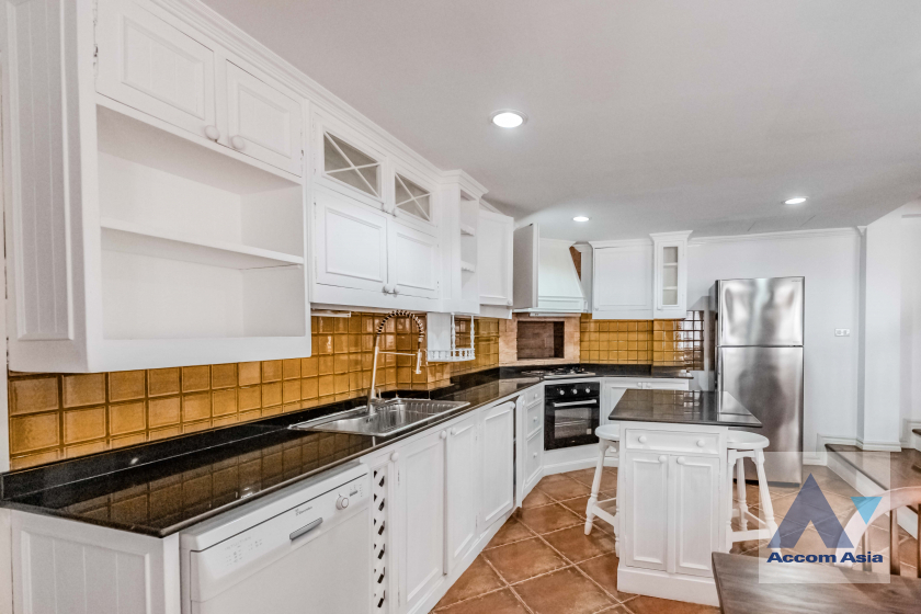 9  4 br Townhouse for rent and sale in Bang Na ,Bangkok BTS Bearing at Fantasia Villa 2 AA37499