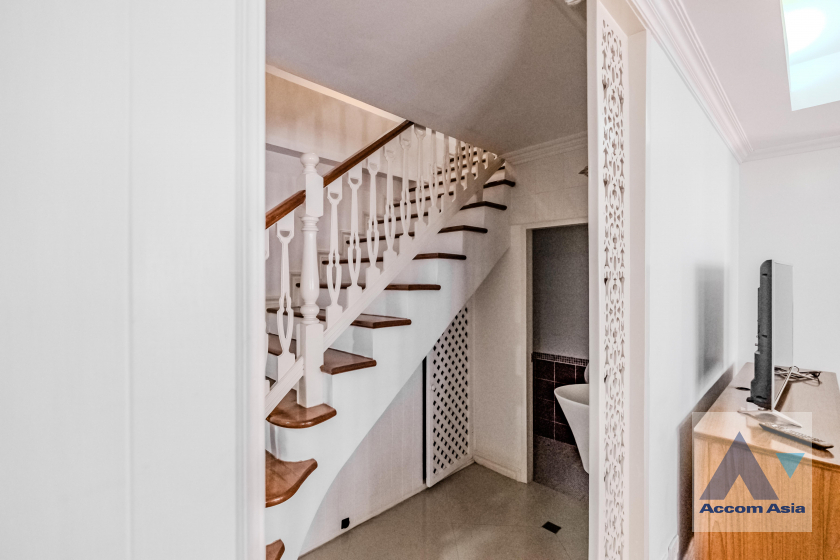 10  4 br Townhouse for rent and sale in Bang Na ,Bangkok BTS Bearing at Fantasia Villa 2 AA37499