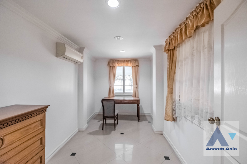 13  4 br Townhouse for rent and sale in Bang Na ,Bangkok BTS Bearing at Fantasia Villa 2 AA37499