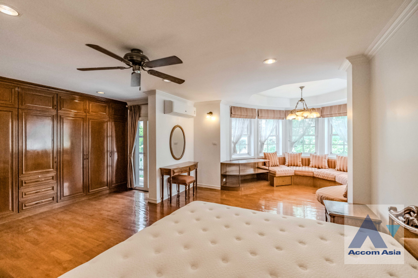 16  4 br Townhouse for rent and sale in Bang Na ,Bangkok BTS Bearing at Fantasia Villa 2 AA37499