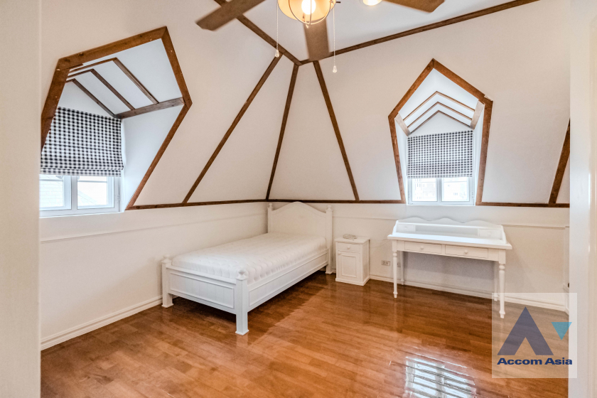 26  4 br Townhouse for rent and sale in Bang Na ,Bangkok BTS Bearing at Fantasia Villa 2 AA37499