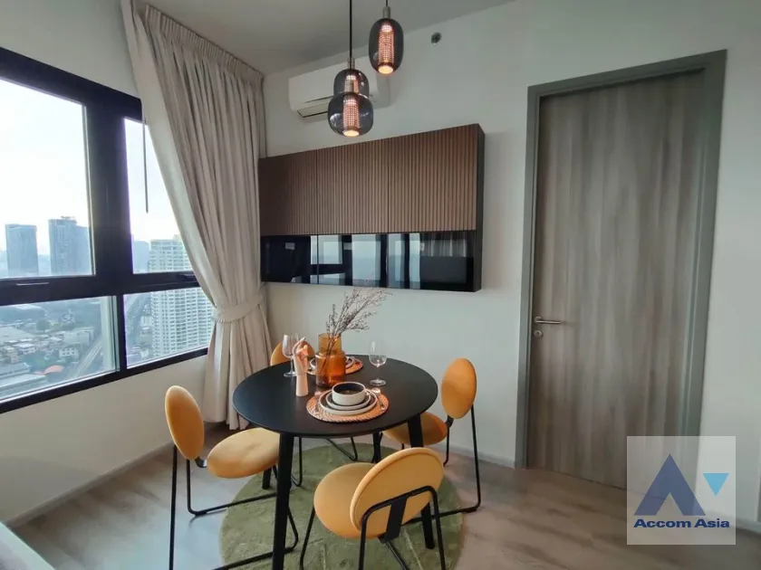 unit 2 Bedrooms  Condominium For Rent in Phaholyothin, Bangkok  (AA37655)