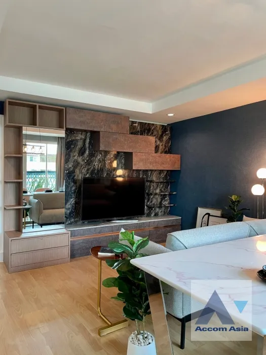 unit 2 Bedrooms  Condominium For Rent in Sukhumvit, Bangkok  near BTS Bang Chak (AA37656)