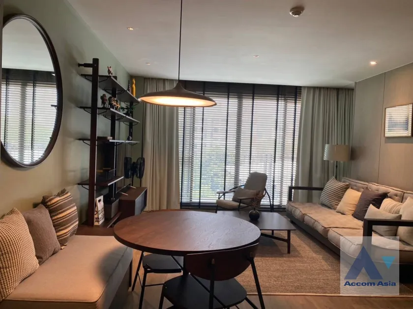 unit 1 Bedroom  Condominium For Rent in Ploenchit, Bangkok  near BTS Ploenchit (AA37667)