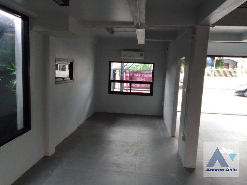 10  House For Rent in Lat Phrao ,Bangkok MRT Sutthisan AA37680