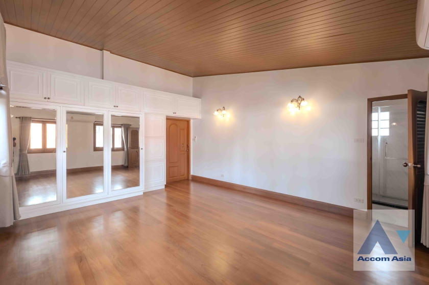 13  3 br House for rent and sale in Phaholyothin ,Bangkok BTS Victory Monument AA37860