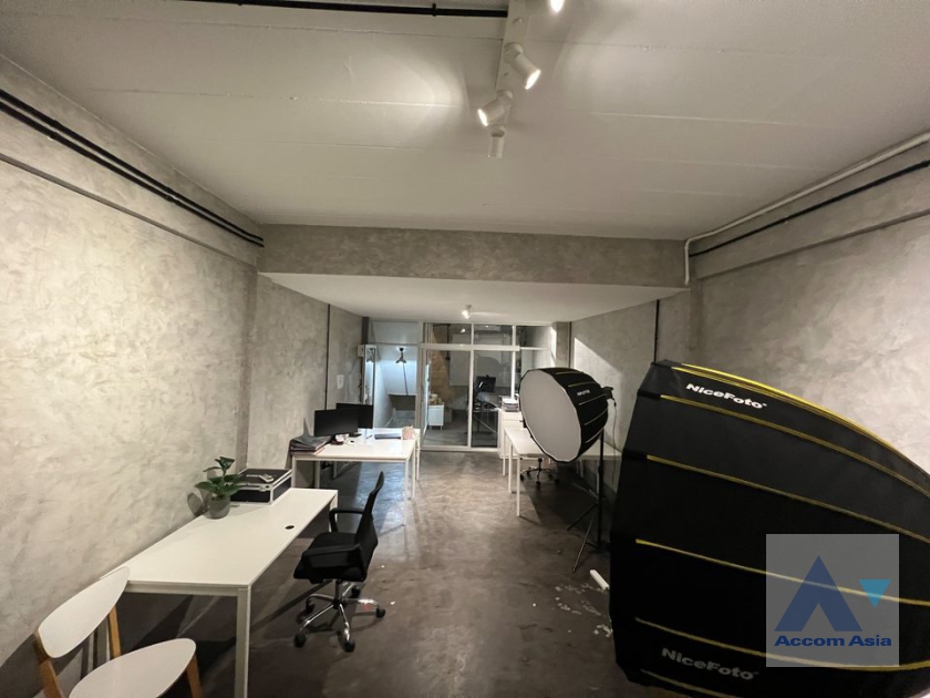 5  1 br Townhouse For Rent in Sukhumvit ,Bangkok BTS On Nut AA37943