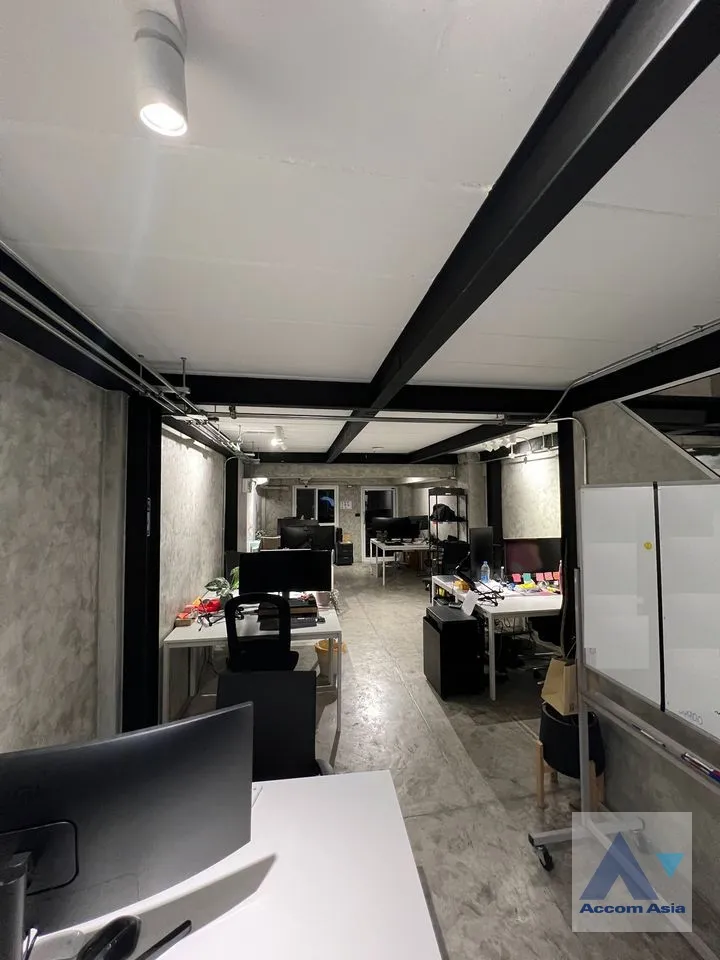 unitHome Office |  1 Bedroom  Townhouse For Rent in Sukhumvit, Bangkok  near BTS On Nut (AA37943)