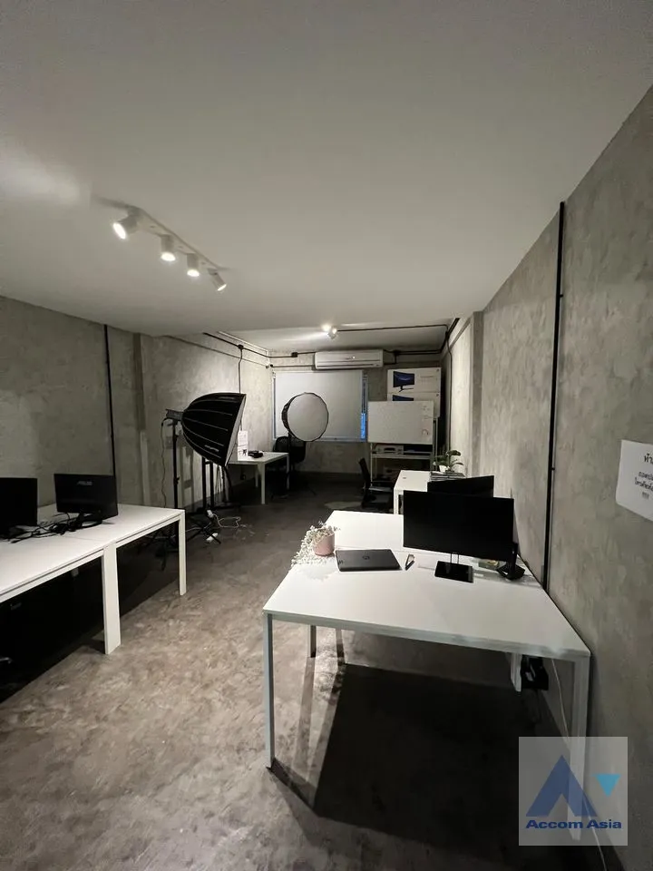 13  1 br Townhouse For Rent in Sukhumvit ,Bangkok BTS On Nut AA37943