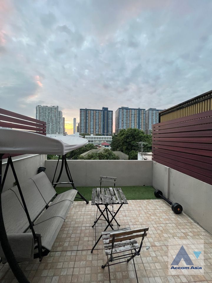 22  1 br Townhouse For Rent in Sukhumvit ,Bangkok BTS On Nut AA37943