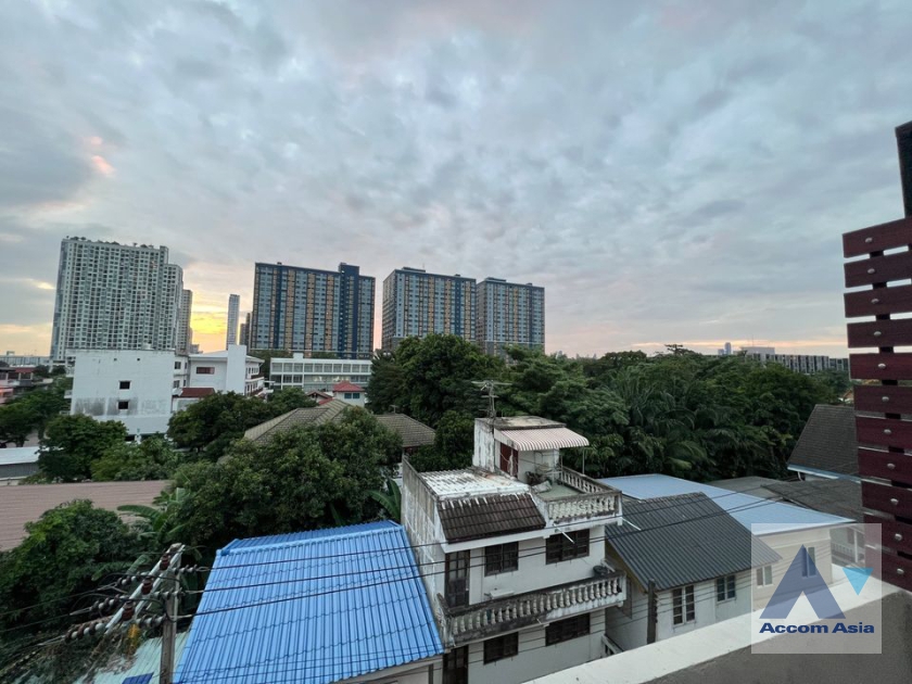 21  1 br Townhouse For Rent in Sukhumvit ,Bangkok BTS On Nut AA37943