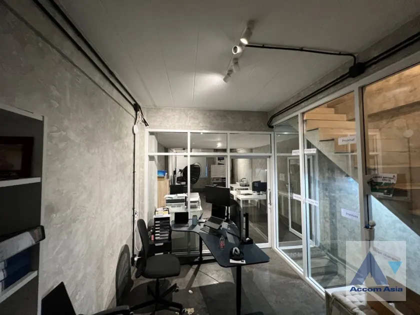 9  1 br Townhouse for rent and sale in Sukhumvit ,Bangkok BTS On Nut AA37943