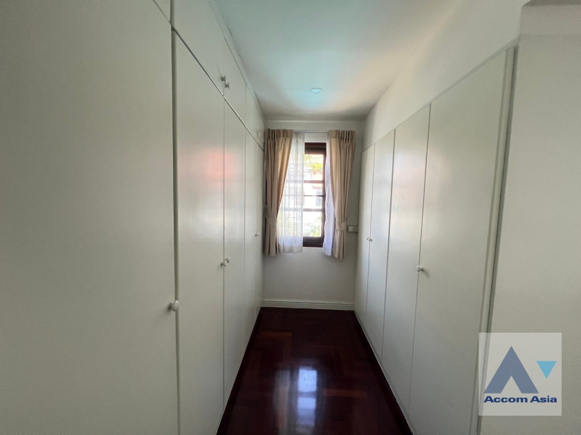 8  3 br Townhouse for rent and sale in Sukhumvit ,Bangkok BTS Phra khanong at Tara Mansion AA38012